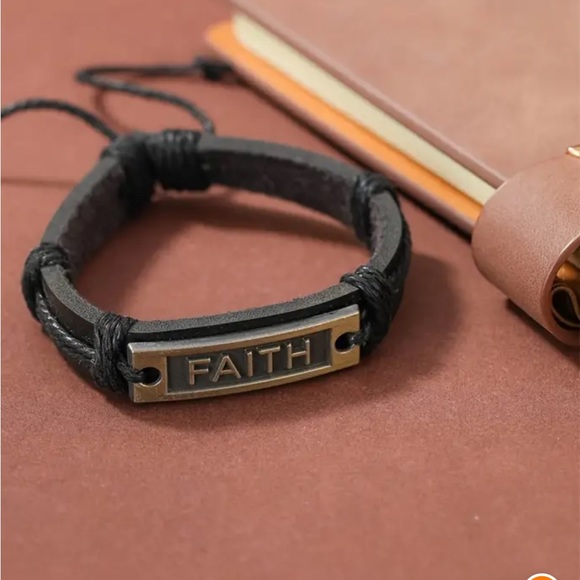 NEW Faith Adjustable Bracelet - Picture 3 of 8